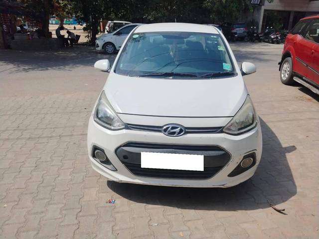 https://images10.gaadi.com/usedcar_image/4539422/original/processed_eb87024a-ae5a-4972-a9b0-d0a6b3a5953c.jpg?imwidth=6400