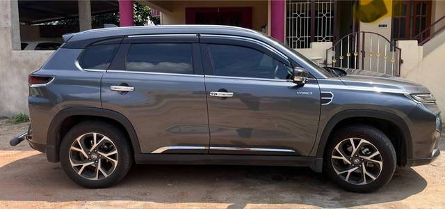 https://images10.gaadi.com/usedcar_image/4539471/original/processed_9b99f91d-50cd-4c36-9171-ef2004c6f05a.jpeg?imwidth=6400