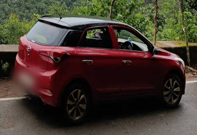 https://images10.gaadi.com/usedcar_image/4539474/original/d4de710c-f081-4230-a086-c7cd37d609c7.?imwidth=6400