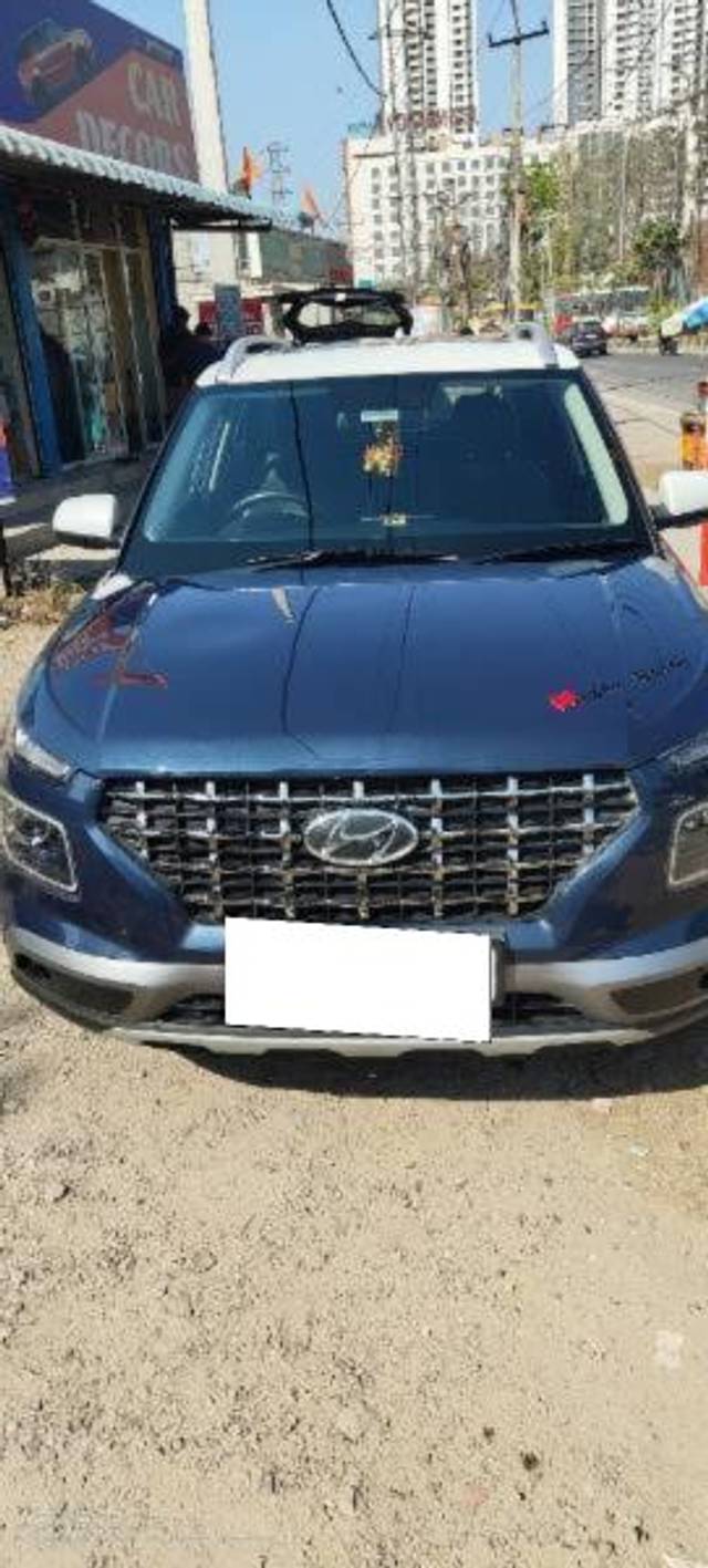 https://images10.gaadi.com/usedcar_image/4539511/original/processed_eed2455d-f1e7-4ab4-b67b-b414812bca48.jpg?imwidth=6400