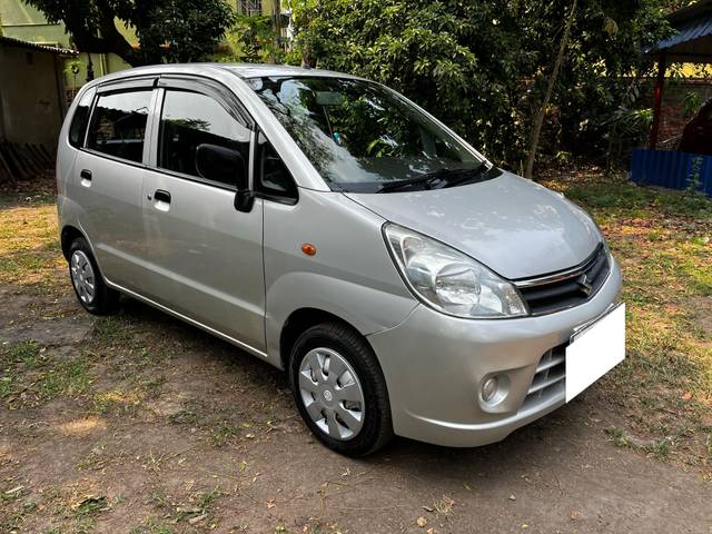 https://images10.gaadi.com/usedcar_image/4539514/original/processed_59b0cf717f25a421b4a1055ad1a8cd67.jpg?imwidth=6400