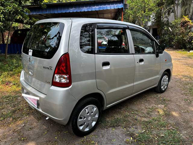 https://images10.gaadi.com/usedcar_image/4539514/original/processed_d2ba9df10d24caac56b1f96713527a78.jpg?imwidth=6401