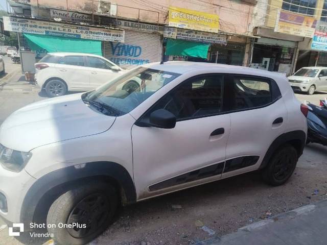 https://images10.gaadi.com/usedcar_image/4539522/original/processed_3265339a-2e27-4d06-8290-e9bbd6f6adb6.jpg?imwidth=6402