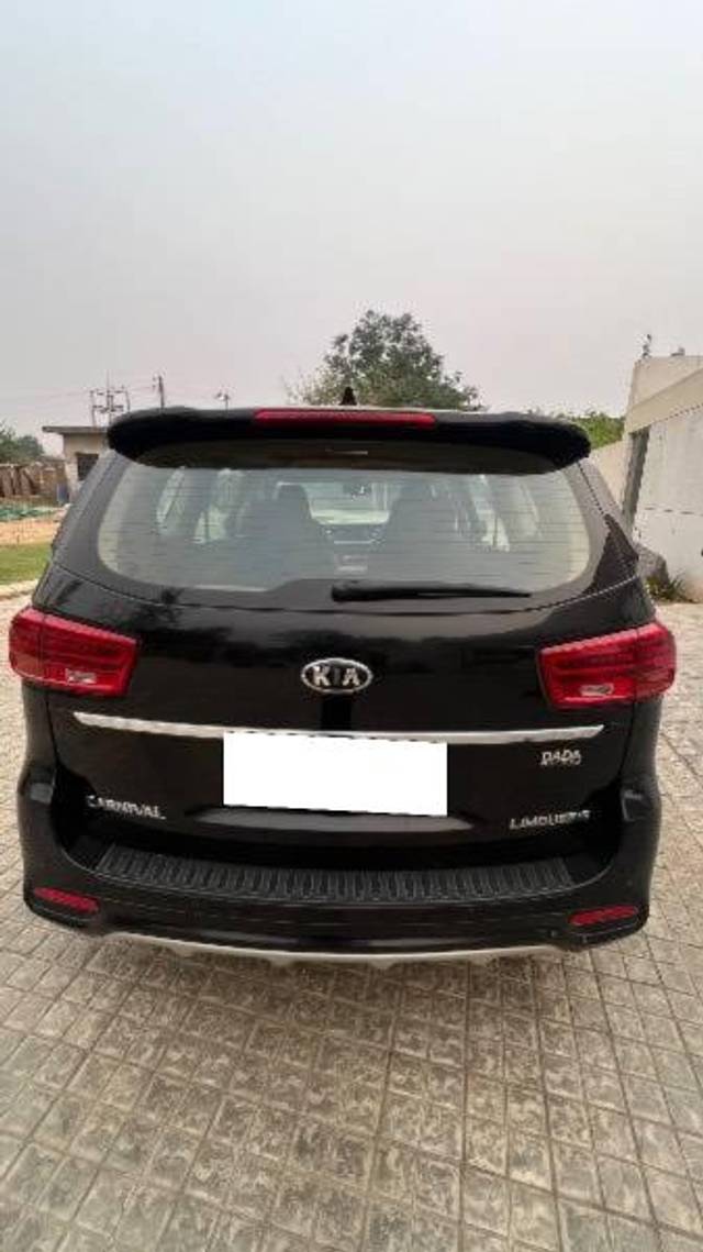 https://images10.gaadi.com/usedcar_image/4539528/original/processed_94bc4d46-eb56-4455-aab5-83b8e0cf93ee.jpeg?imwidth=6402