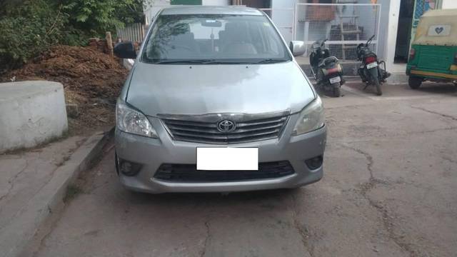 https://images10.gaadi.com/usedcar_image/4539545/original/processed_1fca8f9f-f9b1-42dd-be41-deed55444b0c.jpg?imwidth=6401