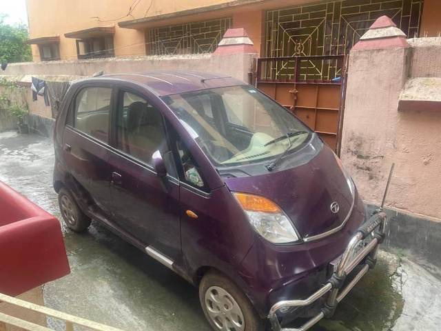 https://images10.gaadi.com/usedcar_image/4539554/original/processed_efd3e95e-2428-4b77-99a9-ab5a3d088777.jpg?imwidth=6402