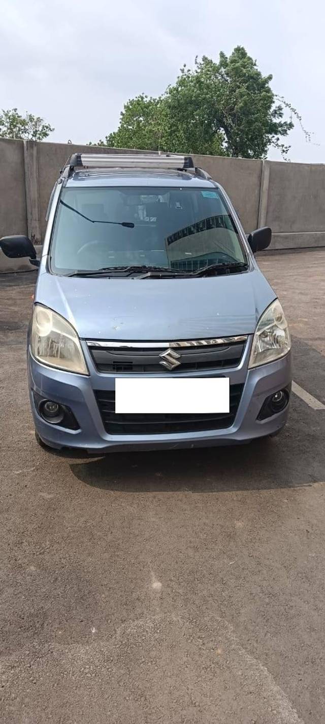 https://images10.gaadi.com/usedcar_image/4539576/original/processed_61f767c7-4b21-49fd-b8e6-8b407b2651be.jpg?imwidth=6400