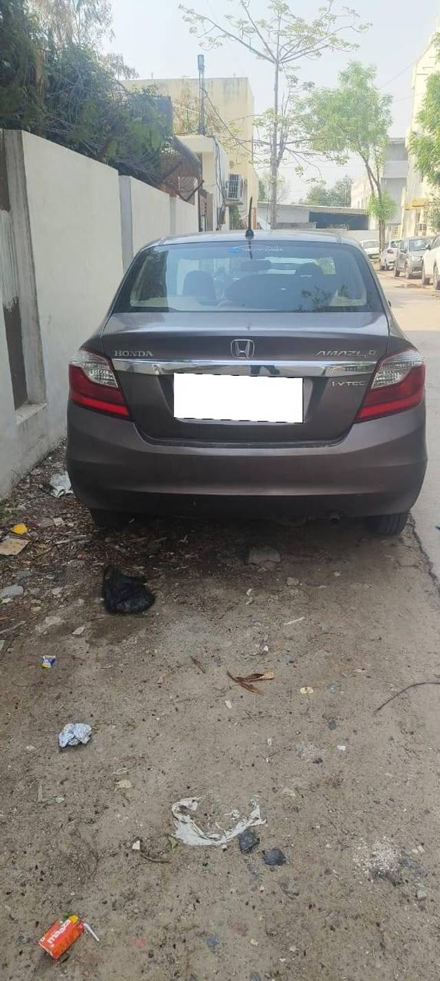 https://images10.gaadi.com/usedcar_image/4539584/original/processed_862c5676-774c-441d-a3db-c1d0f61f4111.jpg?imwidth=6401