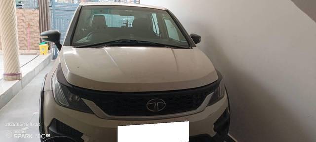 https://images10.gaadi.com/usedcar_image/4539601/original/processed_984adeed-a9be-4df7-8e2b-cf1d6665d401.jpg?imwidth=6400