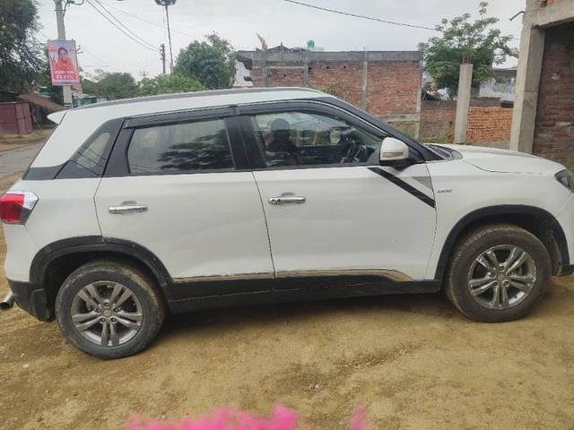 https://images10.gaadi.com/usedcar_image/4539620/original/processed_8e26e667-37f6-4b14-8a05-92b2c48d1940.jpg?imwidth=6401