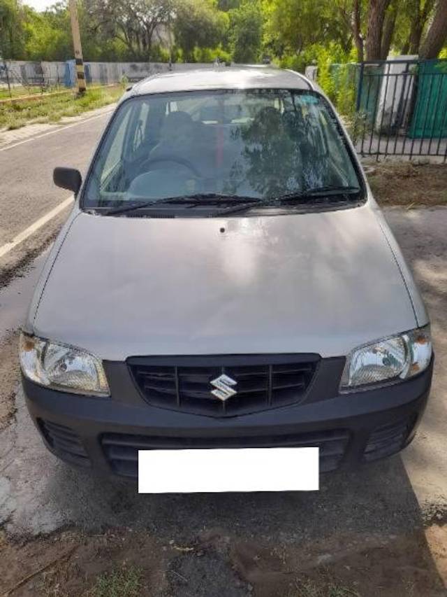 https://images10.gaadi.com/usedcar_image/4539651/original/processed_5acb77ad-9be2-4d84-87e7-9246b9ff8e17.jpg?imwidth=6401