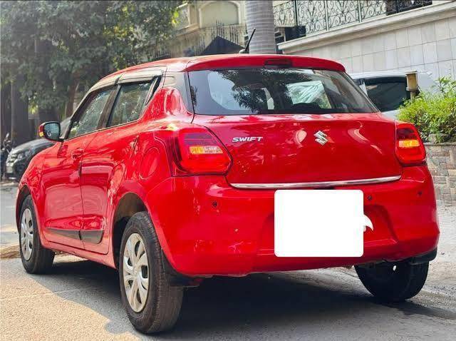 https://images10.gaadi.com/usedcar_image/4539652/original/processed_7d60aa79-7dac-4f68-ae85-68ca7300e145.jpg?imwidth=6401
