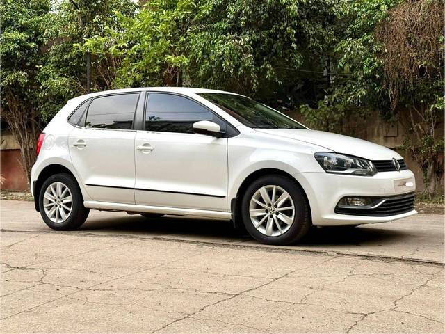 https://images10.gaadi.com/usedcar_image/4539656/original/processed_55b2e6de0ce4ffab82c4b4d1f8a56620.jpg?imwidth=6400