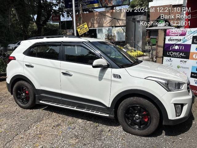 https://images10.gaadi.com/usedcar_image/4539689/original/processed_7abe5ed8-9e6b-4539-843f-b5da4d2e0b87.jpeg?imwidth=6401