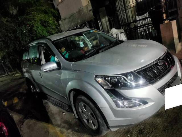 https://images10.gaadi.com/usedcar_image/4539698/original/processed_dd060501-8451-48d9-85f0-8d0a62b1cc71.jpg?imwidth=6401