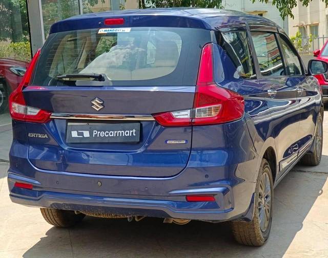 https://images10.gaadi.com/usedcar_image/4539715/original/processed_9db28688765dec6337eda9bff66419ec.jpeg?imwidth=6402
