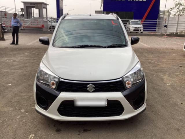 https://images10.gaadi.com/usedcar_image/4539724/original/processed_24bf29f82ea177f64d0d9ceb7c4d7bf9.jpeg?imwidth=6400