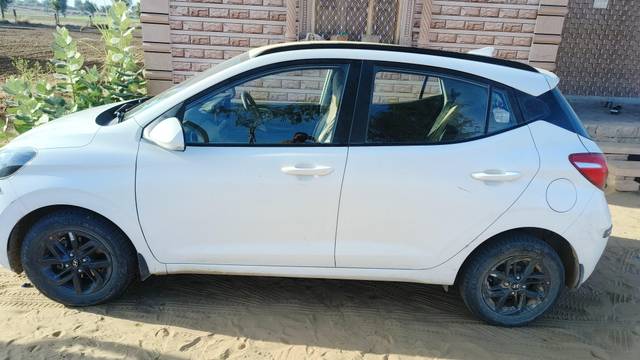 https://images10.gaadi.com/usedcar_image/4539731/original/processed_9864a8e6-553f-4b51-9c62-1c44c491bc0a.jpg?imwidth=6402