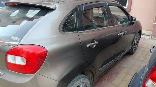 https://images10.gaadi.com/usedcar_image/4539759/original/processed_79d4ae11-a7d2-4562-8ded-4d79caac983c.jpg?imwidth=6402
