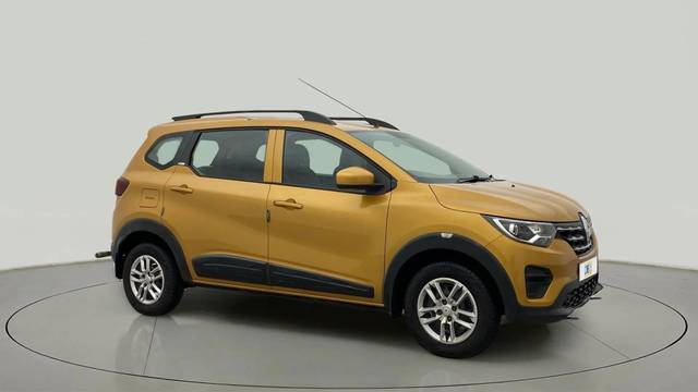https://images10.gaadi.com/usedcar_image/4539781/original/f74b4fcf2aeef68f02fbace7fd1bc0db.jpg?imwidth=6400