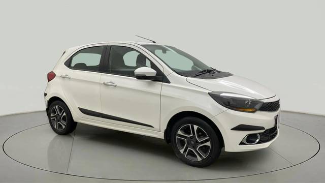 https://images10.gaadi.com/usedcar_image/4539798/original/497578953ba3ec71d45b401212922408.jpg?imwidth=6400