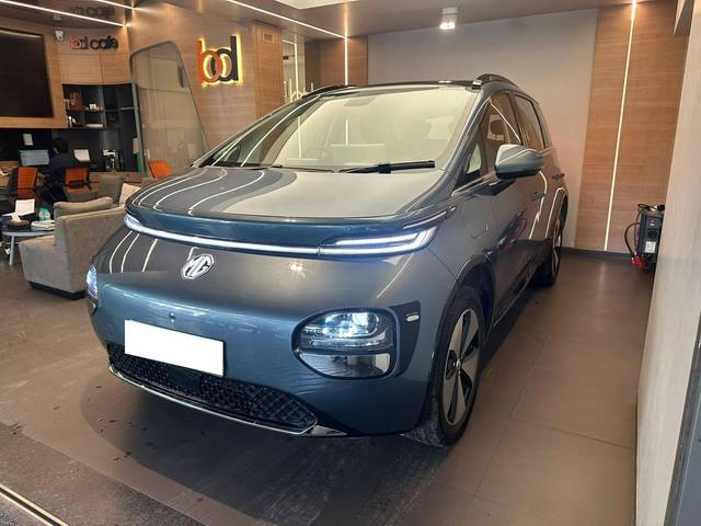 https://images10.gaadi.com/usedcar_image/4539804/original/processed_17d873646a9677053d5d01869ee1bade.jpeg?imwidth=6402
