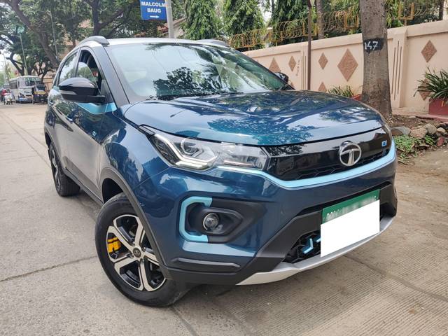 https://images10.gaadi.com/usedcar_image/4539817/original/processed_9e402ae970e5605e28db7dc451a076c8.jpeg?imwidth=6400
