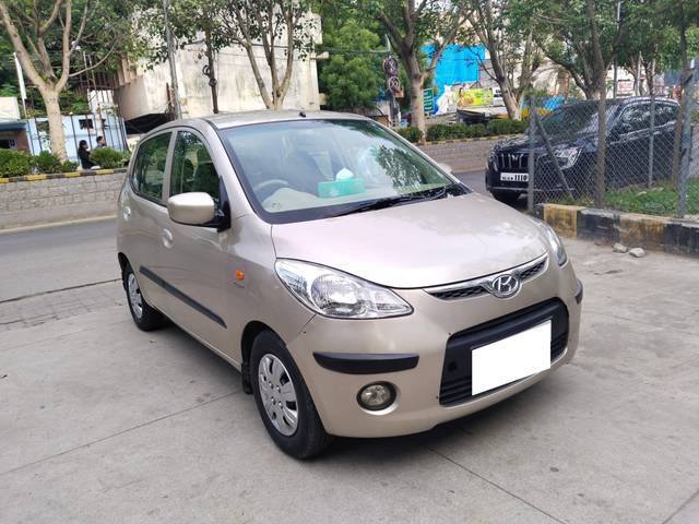 https://images10.gaadi.com/usedcar_image/4539822/original/processed_083525c287cc1db4bcda4dee14aae9bf.jpg?imwidth=6400