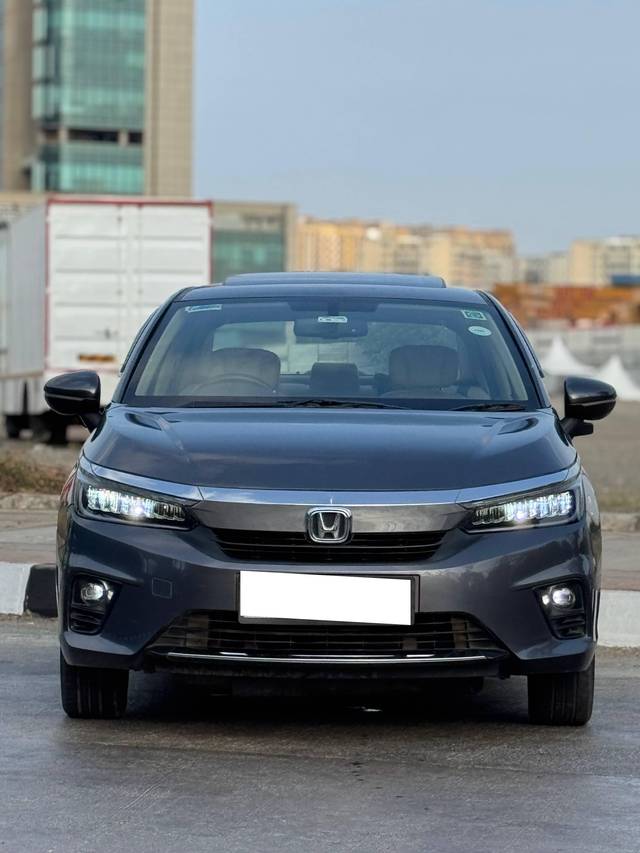https://images10.gaadi.com/usedcar_image/4539836/original/processed_9418f89a-23f8-4308-b19f-6c84d8d260e0.jpg?imwidth=6400