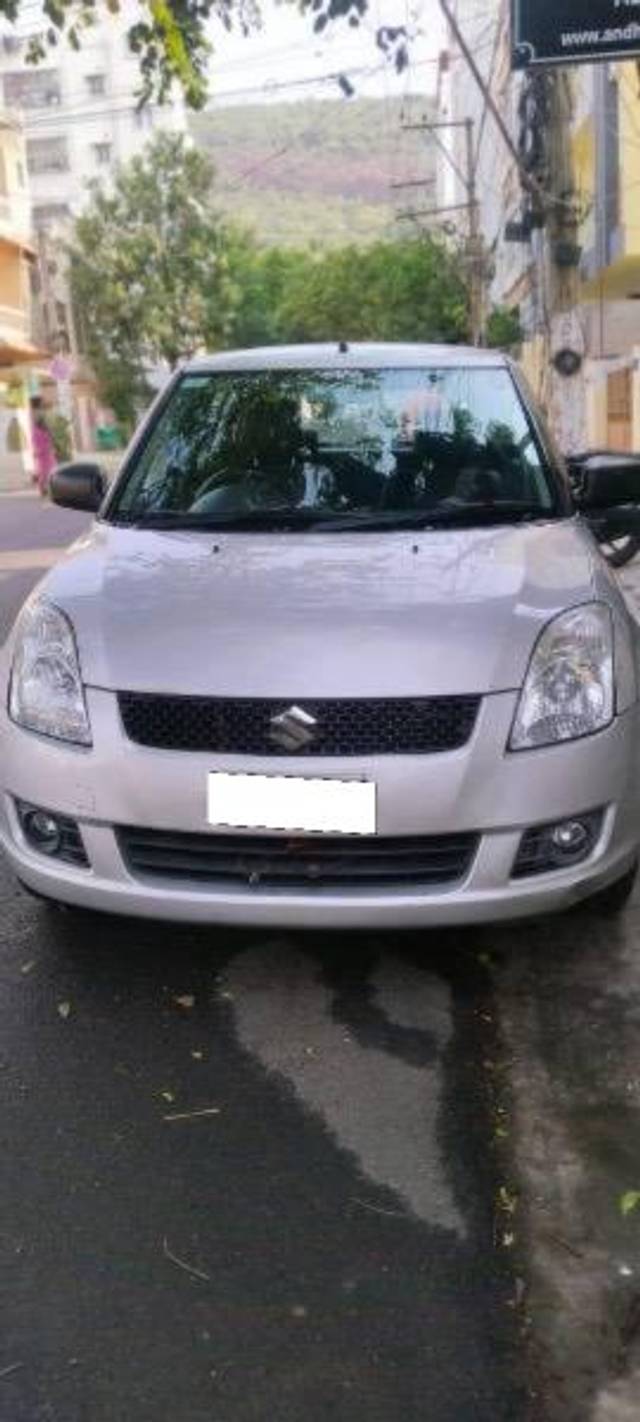 https://images10.gaadi.com/usedcar_image/4539841/original/processed_c5302038-6062-4098-953b-09035e9258a2.jpeg?imwidth=6400