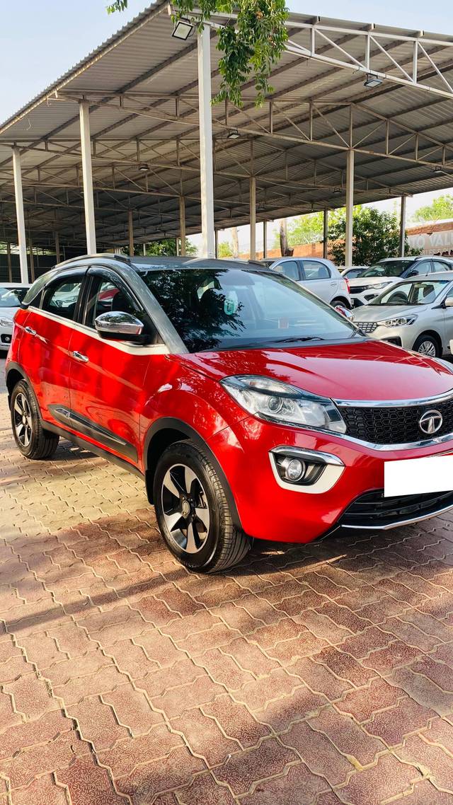 https://images10.gaadi.com/usedcar_image/4539849/original/processed_b207228f-697e-4e04-a2ee-5f07b0b3eb38.jpg?imwidth=6400