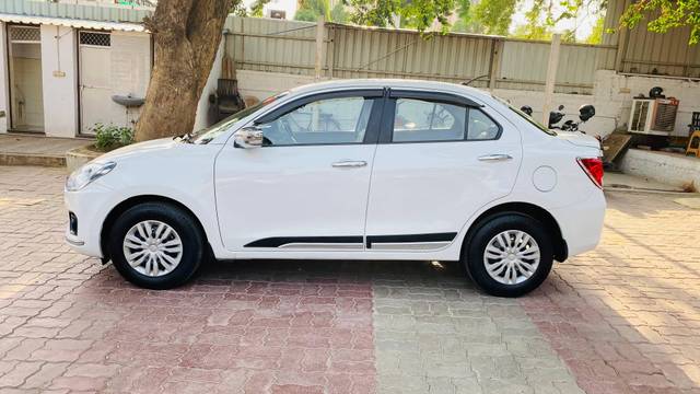 https://images10.gaadi.com/usedcar_image/4539850/original/processed_4a493916-3d74-4ccc-ab3d-767b3e4fc064.jpg?imwidth=6402