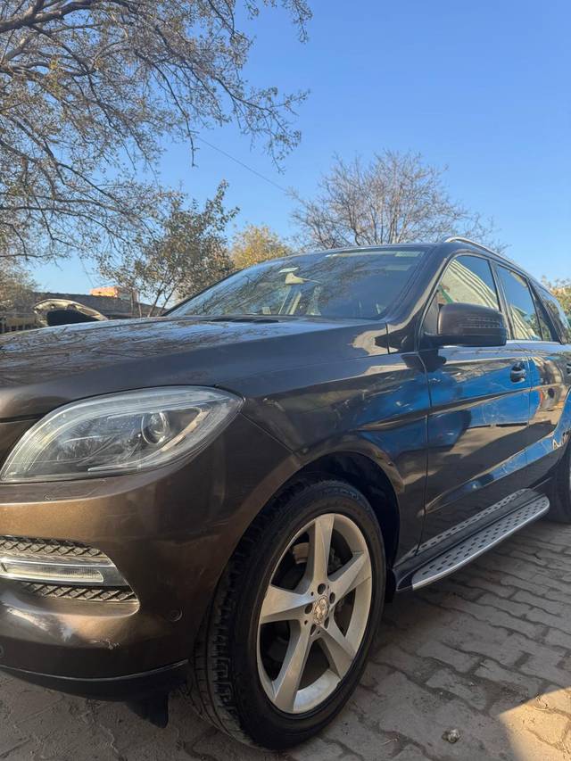 https://images10.gaadi.com/usedcar_image/4539913/original/b29c6d164f6e2b79b9e3839b158df115.jpg?imwidth=6401