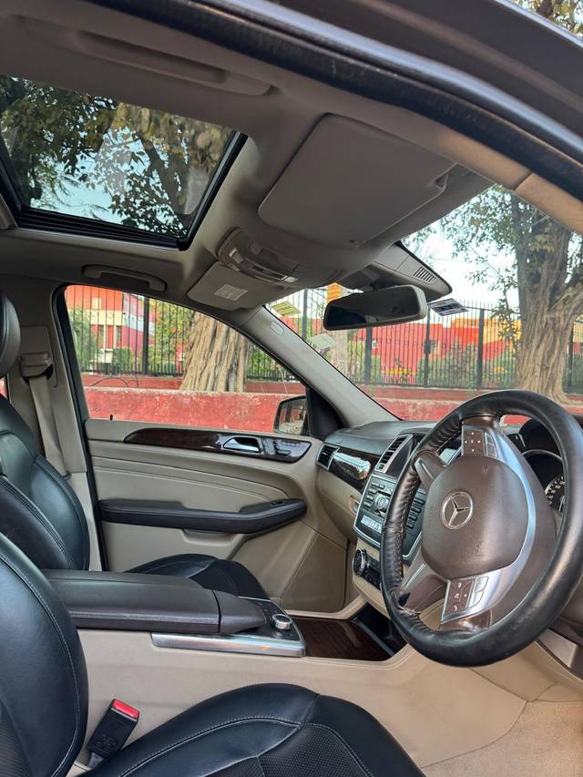 https://images10.gaadi.com/usedcar_image/4539913/original/bccec56abf75b1505b7b04ed27212ae2.jpg?imwidth=6402