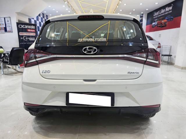 https://images10.gaadi.com/usedcar_image/4539918/original/processed_5b66e43343aeab6f990fea477db9de69.jpg?imwidth=6402