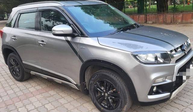 https://images10.gaadi.com/usedcar_image/4539933/original/processed_0ed012a68e9986852e393818f8985f02.jpg?imwidth=6401