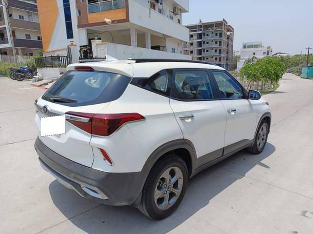 https://images10.gaadi.com/usedcar_image/4539944/original/processed_48a1a2eeb846ba2692e8e9fbafa34e79.jpg?imwidth=6402
