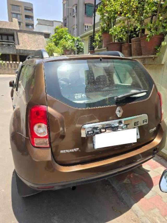 https://images10.gaadi.com/usedcar_image/4539961/original/processed_95b575a5-2827-453e-9b32-13b12d3c632d.jpg?imwidth=6401