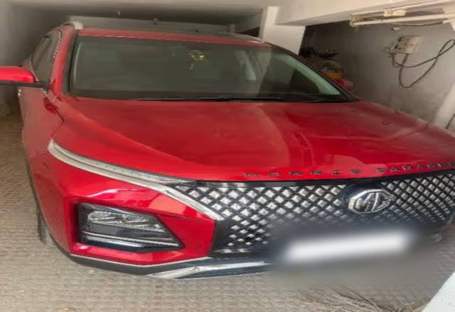 https://images10.gaadi.com/usedcar_image/4539965/original/0c12861c-9705-4cff-a898-22846a8f2e23.?imwidth=6402