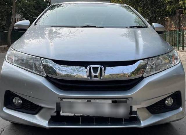 https://images10.gaadi.com/usedcar_image/4539969/original/processed_1e0c1a74dd4485f95c1f458404053988.jpg?imwidth=6400