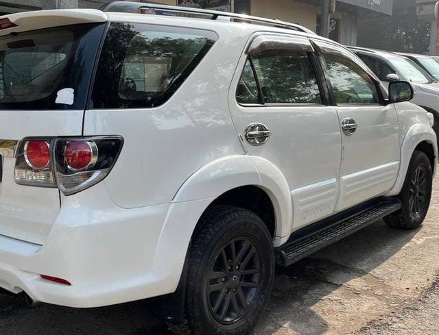 https://images10.gaadi.com/usedcar_image/4540021/original/8cc37b84181bb70e21173e086fed1cce.jpg?imwidth=6402