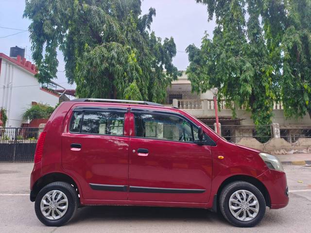 https://images10.gaadi.com/usedcar_image/4540023/original/7e3cf01bf0284b02949fab47d052f35f.jpg?imwidth=6401
