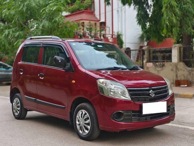 https://images10.gaadi.com/usedcar_image/4540023/original/processed_2b282563afa0d834e94bb535f8892813.jpg?imwidth=6400
