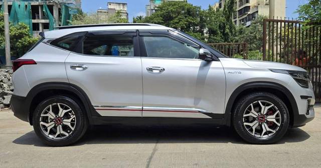 https://images10.gaadi.com/usedcar_image/4540044/original/processed_a5871db410587a7f57b547a73828955e.jpg?imwidth=6401