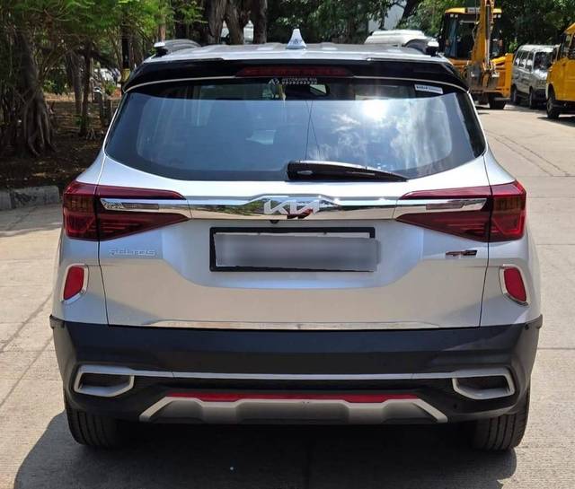https://images10.gaadi.com/usedcar_image/4540044/original/processed_e493e1bc205330566361e59ea21996ce.jpg?imwidth=6402