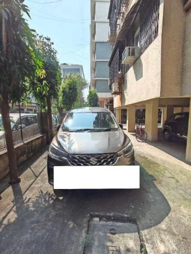 https://images10.gaadi.com/usedcar_image/4540060/original/processed_cd6fd5ac-1427-475f-9978-6c7080c726db.jpg?imwidth=6400