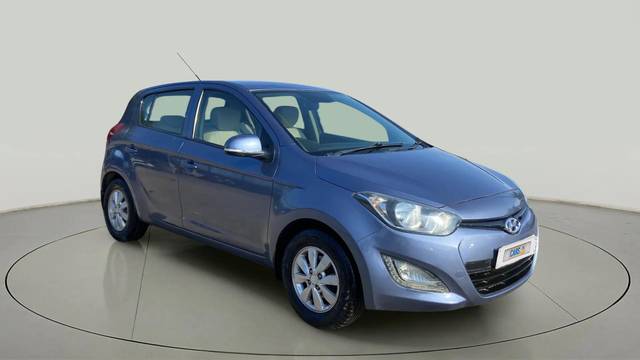 https://images10.gaadi.com/usedcar_image/4540064/original/7b0c56fb01665edcc646ceeac93978ec.jpg?imwidth=6400