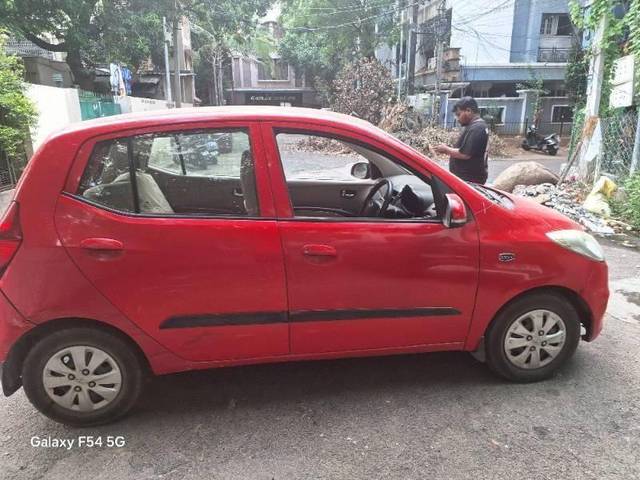 https://images10.gaadi.com/usedcar_image/4540082/original/processed_processed_43085dbd-2274-439a-a981-73fbe7bc37e1.jpg?imwidth=6402
