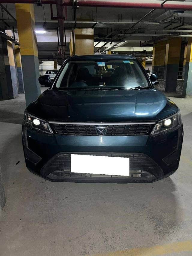 https://images10.gaadi.com/usedcar_image/4540147/original/processed_82fbaad5-a8f8-4809-8ec2-01ca88424f12.jpg?imwidth=6400
