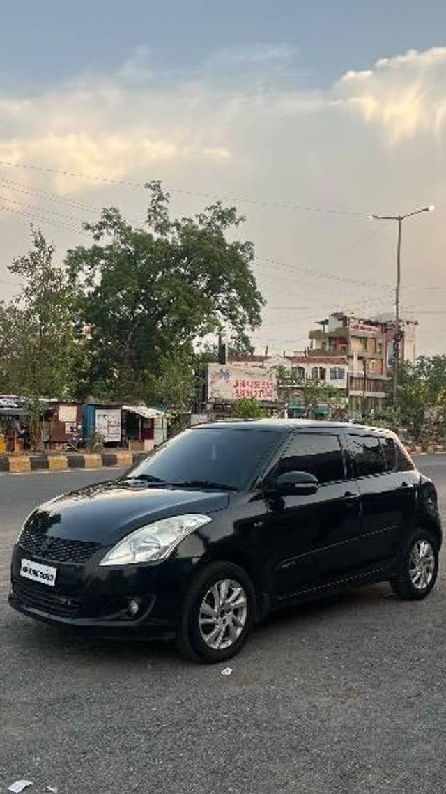 https://images10.gaadi.com/usedcar_image/4540179/original/processed_04b5c837-d1dd-4f70-9129-b10def8a0724.jpeg?imwidth=6402